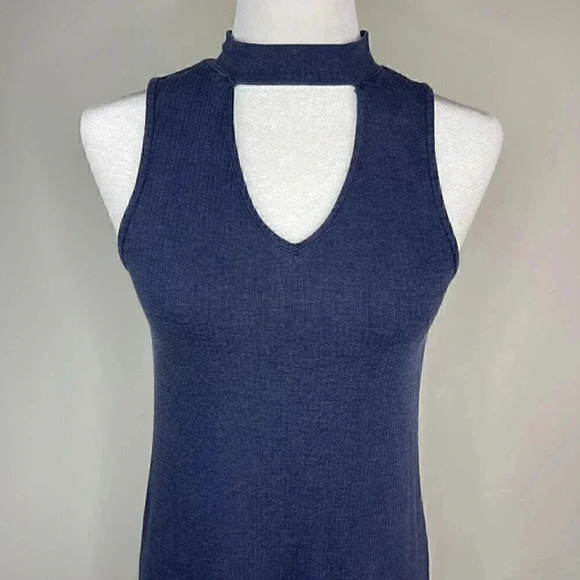 True Craft Navy Blue Casual Keyhole Dress - Ruffle & Sleeveless Small - Cut-Out - Picture 3 of 7